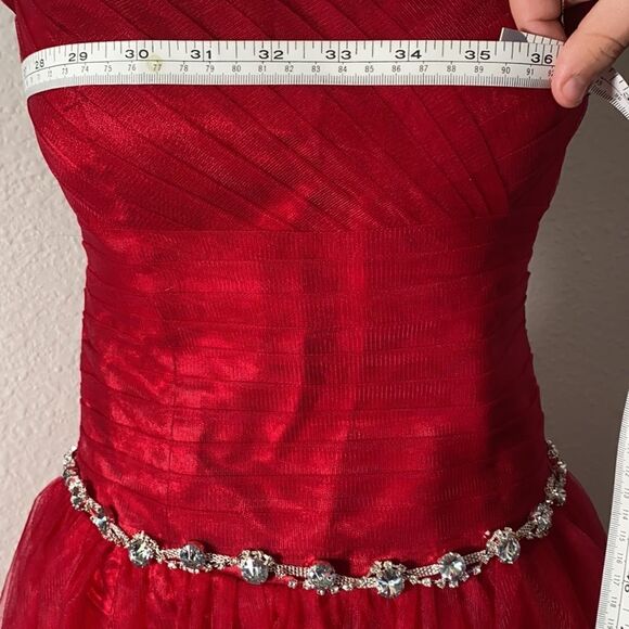 Red Prom / Evening Dress with Silver waist detail. - Picture 9 of 10